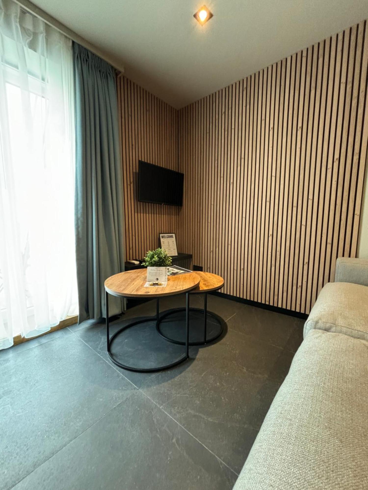 Hotel Mezza Notte Ronse Exterior foto